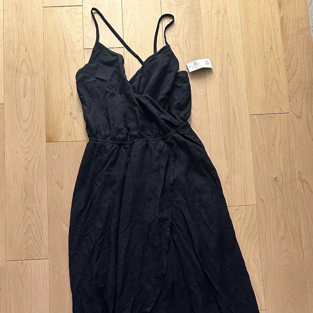 BNWT- Hollister High-Low Flowy Black Tie Back Summer Dress (S)